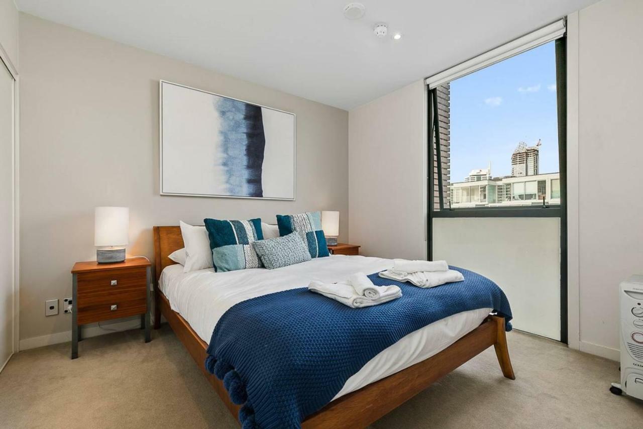 Two Bedroom Apartment - Pool, Gym & Free Parking! Auckland Bagian luar foto