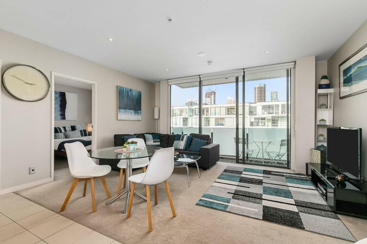 Two Bedroom Apartment - Pool, Gym & Free Parking! Auckland Bagian luar foto